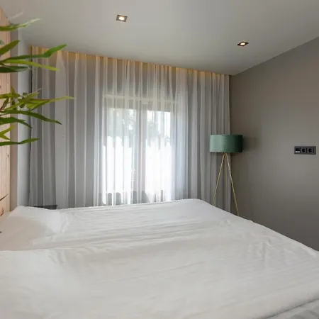 Aparthotel Maja - Contactless Check-in 4*