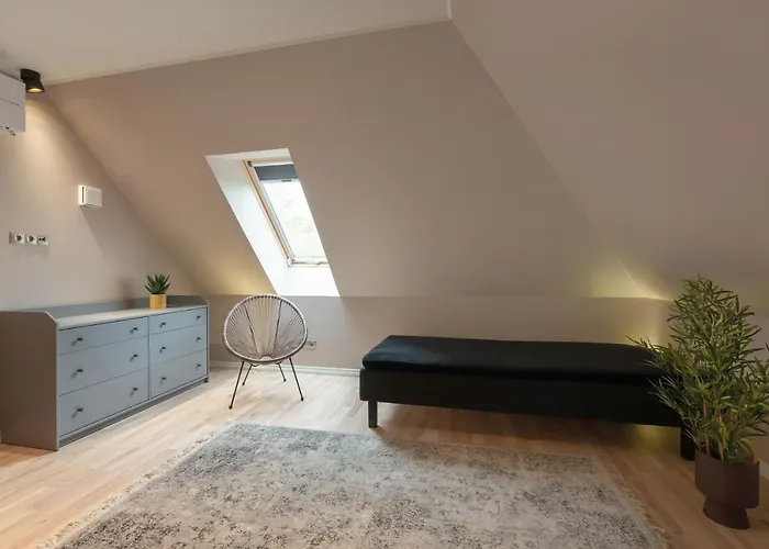 Maja - Contactless Check-in