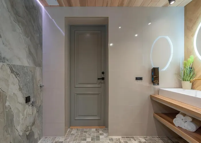 Maja - Contactless Check-in Apartahotel 4*